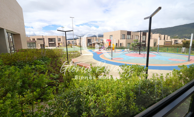Casa Para Renta en Condominio de Chía Cundinamarca