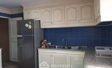3-BR Condo at DS Tower 1 near BTS Phrom Phong