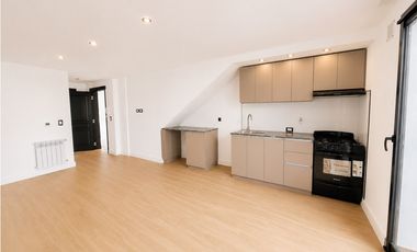 VENTA PH 2 AMB A ESTRENAR PLANTA BAJA - PATIO - PARQUE LURO