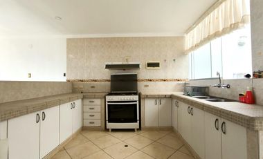 Vendo Hermosa Casa De Playa, Amoblada, Vista Al Mar, 4 Dorm, Para 20 Personas, Lomas Del Mar