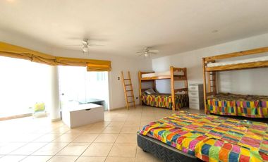 Vendo Hermosa Casa De Playa, Amoblada, Vista Al Mar, 4 Dorm, Para 20 Personas, Lomas Del Mar