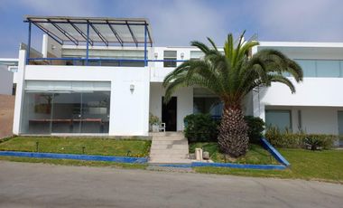 Vendo Hermosa Casa De Playa, Amoblada, Vista Al Mar, 4 Dorm, Para 20 Personas, Lomas Del Mar
