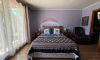 ¡OPORTUNIDAD! 2 CASAS EN ISLA DE MAIPO