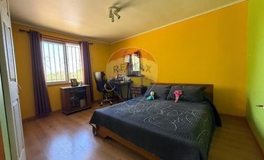 ¡OPORTUNIDAD! 2 CASAS EN ISLA DE MAIPO
