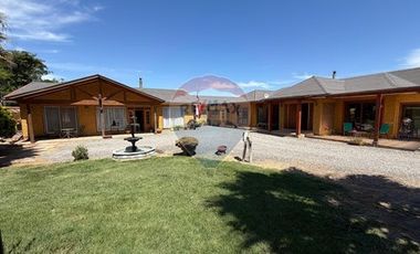 ¡OPORTUNIDAD! 2 CASAS EN ISLA DE MAIPO