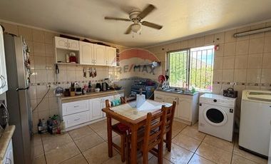 ¡OPORTUNIDAD! 2 CASAS EN ISLA DE MAIPO