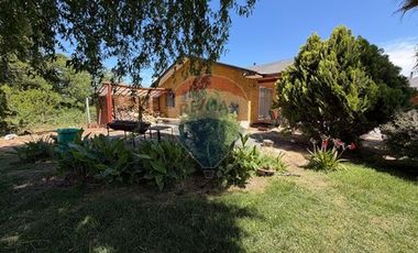 ¡OPORTUNIDAD! 2 CASAS EN ISLA DE MAIPO