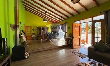 ¡OPORTUNIDAD! 2 CASAS EN ISLA DE MAIPO