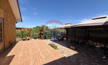 ¡OPORTUNIDAD! 2 CASAS EN ISLA DE MAIPO