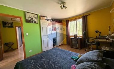 ¡OPORTUNIDAD! 2 CASAS EN ISLA DE MAIPO