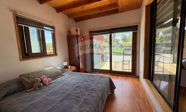 ¡OPORTUNIDAD! 2 CASAS EN ISLA DE MAIPO