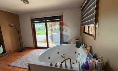 ¡OPORTUNIDAD! 2 CASAS EN ISLA DE MAIPO