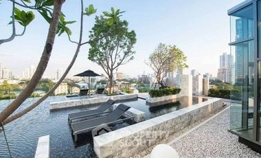 2-BR Condo at HQ Thonglor near BTS Thong Lor