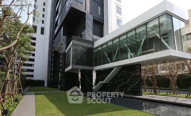 2-BR Condo at HQ Thonglor near BTS Thong Lor