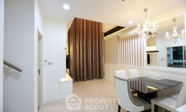 2-BR Condo at The Crest Sukhumvit 34 near BTS Thong Lor