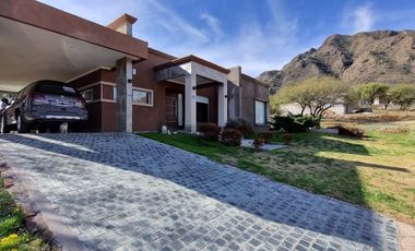 VENDO CASA EN AGUADITA DEL PORTEZUELO - LA PUNTA- SAN LUIS