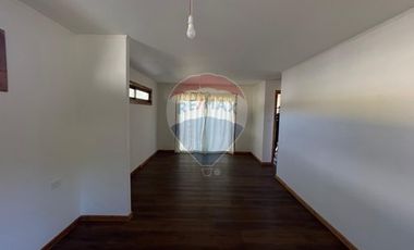 ARRIENDO CASA: MACHALI A PASOS DEL CERRO SAN JUAN