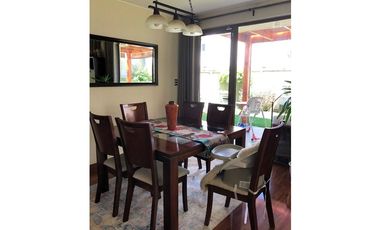 Casa en Cumbres del Sur:  Lista para vivir.