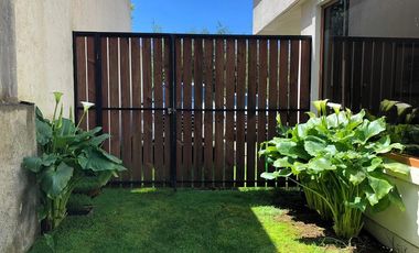 Casa en Cumbres del Sur:  Lista para vivir.