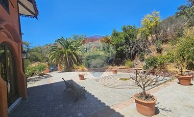Impresionante casa en venta en Pirque, Santiago