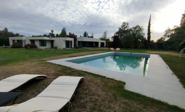 Casa en Arriendo Estilo Mediterraneo en Olivar
