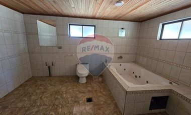 Propiedad Comercial - terreno p/bodega y casa