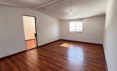 PROPIEDAD MIXTA -ALTO POTENCIAL COMERCIAL-