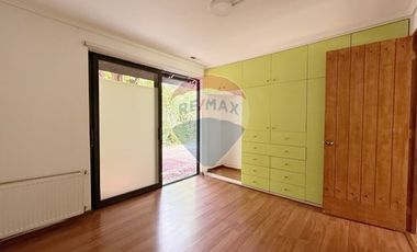 Casa Comercial en Plaza Ossandon