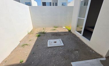 Casa en renta en Veracruz en esquina Fracc. Puerta Paraíso Ver.