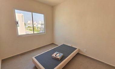 Casa en renta en Veracruz en esquina Fracc. Puerta Paraíso Ver.