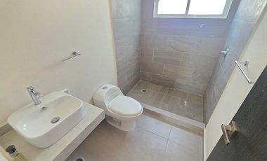 Casa en renta en Veracruz en esquina Fracc. Puerta Paraíso Ver.