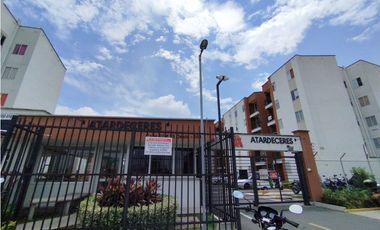 APARTAMENTO EN ALQUILER AL ORIENTE DE CALI POBLADO CAMPESTRE