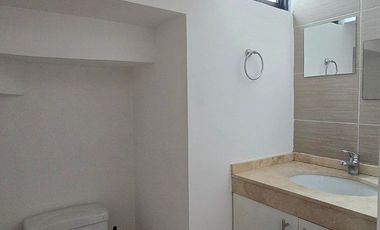 CASA CON PISCINA EN PRIVADA CON AMENIDADES CERCA DE LA ISLA, EN MERIDA, YUC.