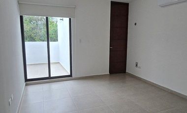 CASA CON PISCINA EN PRIVADA CON AMENIDADES CERCA DE LA ISLA, EN MERIDA, YUC.