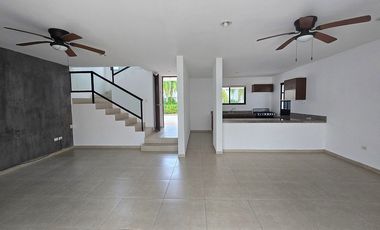 CASA CON PISCINA EN PRIVADA CON AMENIDADES CERCA DE LA ISLA, EN MERIDA, YUC.