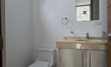 CASA CON PISCINA EN PRIVADA CON AMENIDADES CERCA DE LA ISLA, EN MERIDA, YUC.