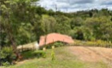 CASA CAMPESTRE EN GUARNE