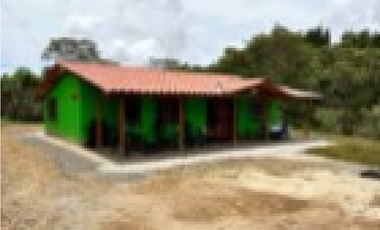 CASA CAMPESTRE EN GUARNE