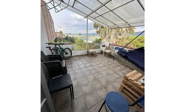 Casa en VENTA de 204 m² en CHIA  4 Alcobas  Terraza  2 Garajes