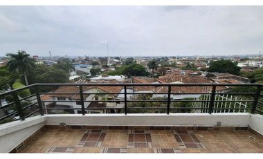 VENTA PENT HOUSE 192MT2 DUPLEX-2 PARQUEADEROS-1 DEPOSITO-MIRAFLORES