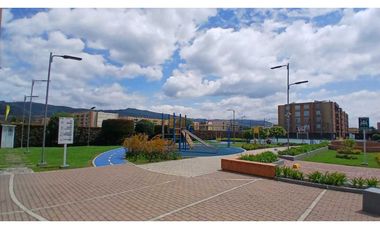 VENDO APARTAMENTO  ESQUINERO EN PRIMER PISO  CON CLUB HOUSE EN CAJIC