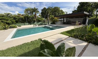 VENTA DE CASA CAMPESTRE EN MONTENEGRO, QUINDO, COLOMBIA
