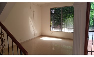 Casa en conjunto cerrado cerca al CC Ocean Mall - 005