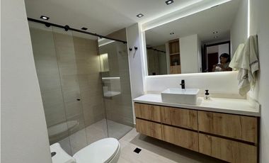 APARTAMENTO EN VENTA EN EL POBLADO MEDELLN