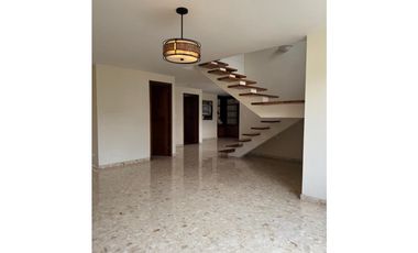 APARTAMENTO EN VENTA EN EL POBLADO MEDELLN