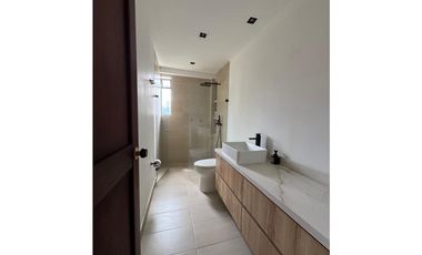APARTAMENTO EN VENTA EN EL POBLADO MEDELLN