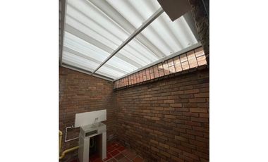 CASA PARA NEGOCIO EN FONTIBON