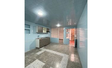 CASA PARA NEGOCIO EN FONTIBON
