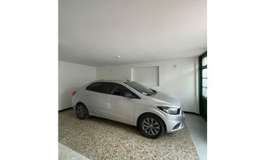 CASA PARA NEGOCIO EN FONTIBON