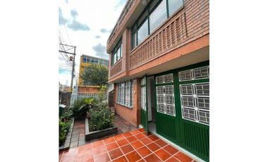 CASA PARA NEGOCIO EN FONTIBON